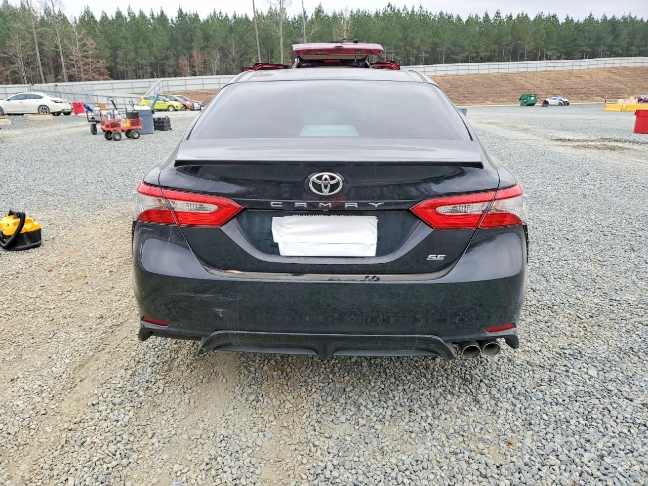 2018 TOYOTA CAMRY L photo 16