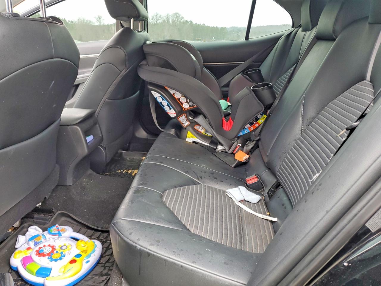 2018 TOYOTA CAMRY L photo 28