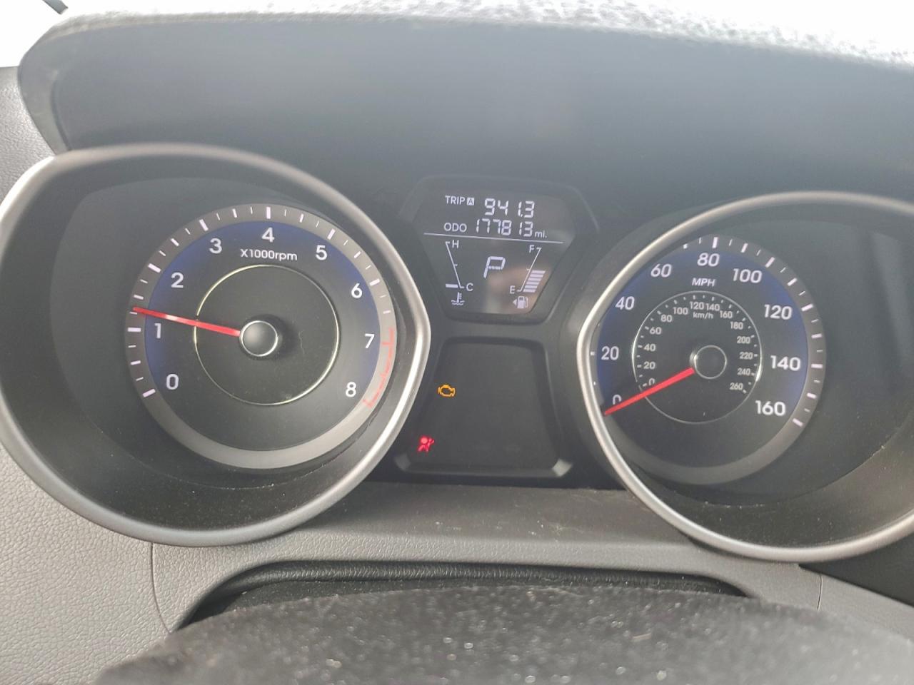 2013 HYUNDAI ELANTRA GLS photo 33