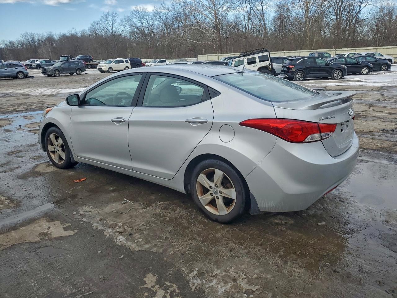 2013 HYUNDAI ELANTRA GLS photo 5