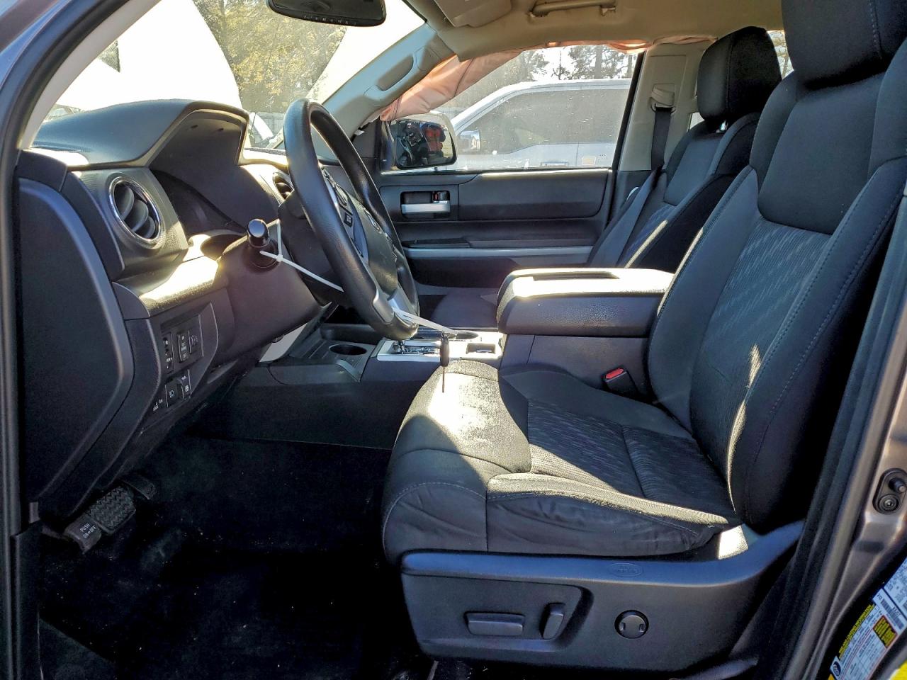 2018 TOYOTA TUNDRA CREWMAX SR5 photo 7