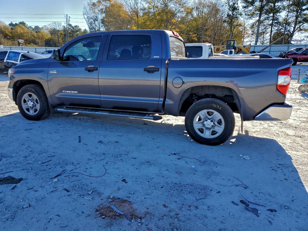 2018 TOYOTA TUNDRA CREWMAX SR5 photo 2