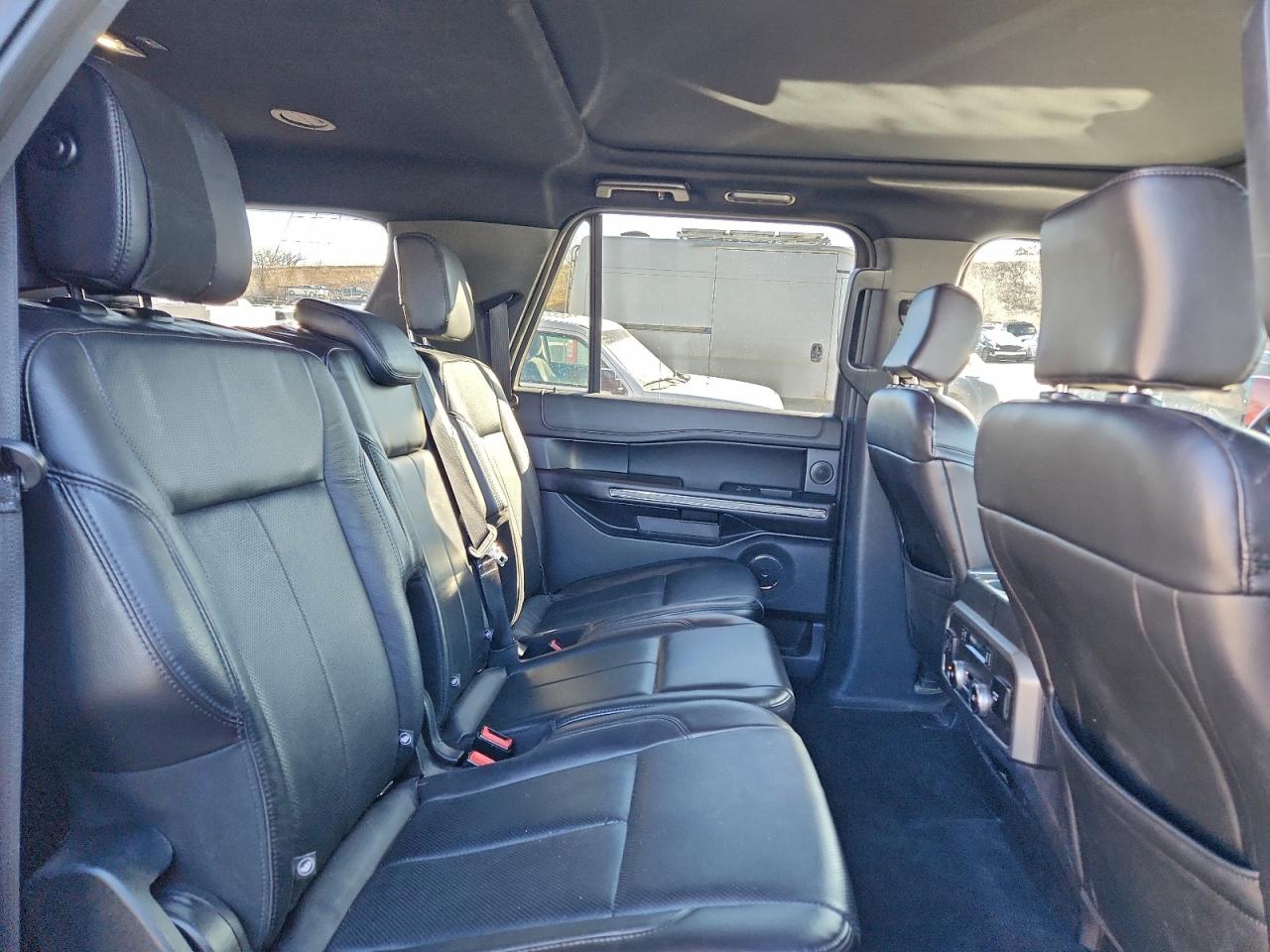 2018 FORD EXPEDITION MAX XLT photo 11