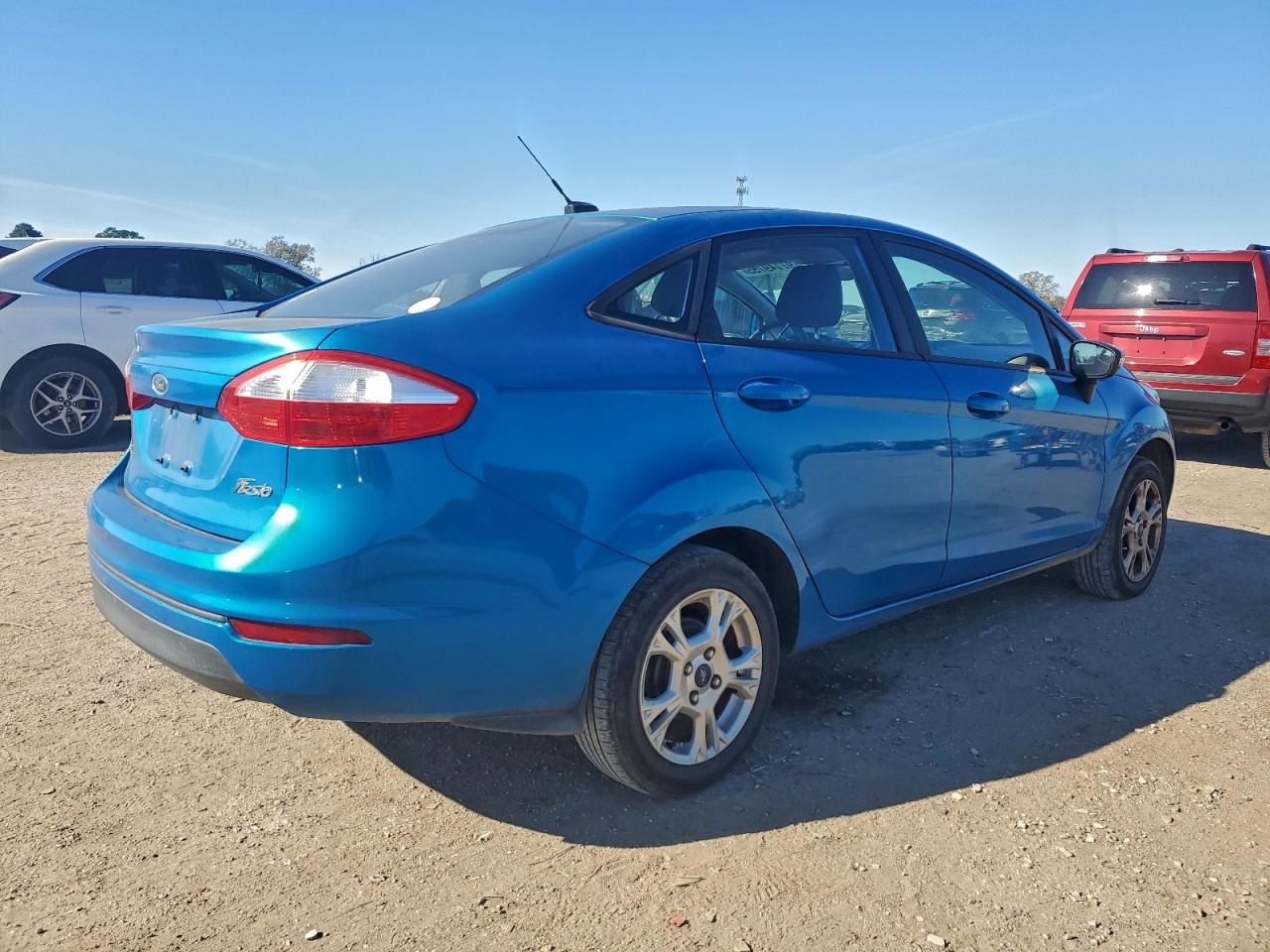 2016 FORD FIESTA SE photo 3