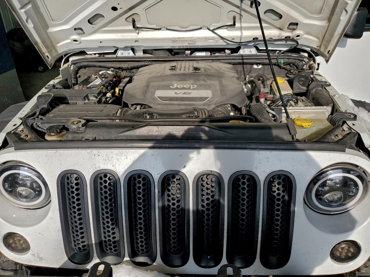 2013 JEEP WRANGLER UNLIMITED SPORT photo 34