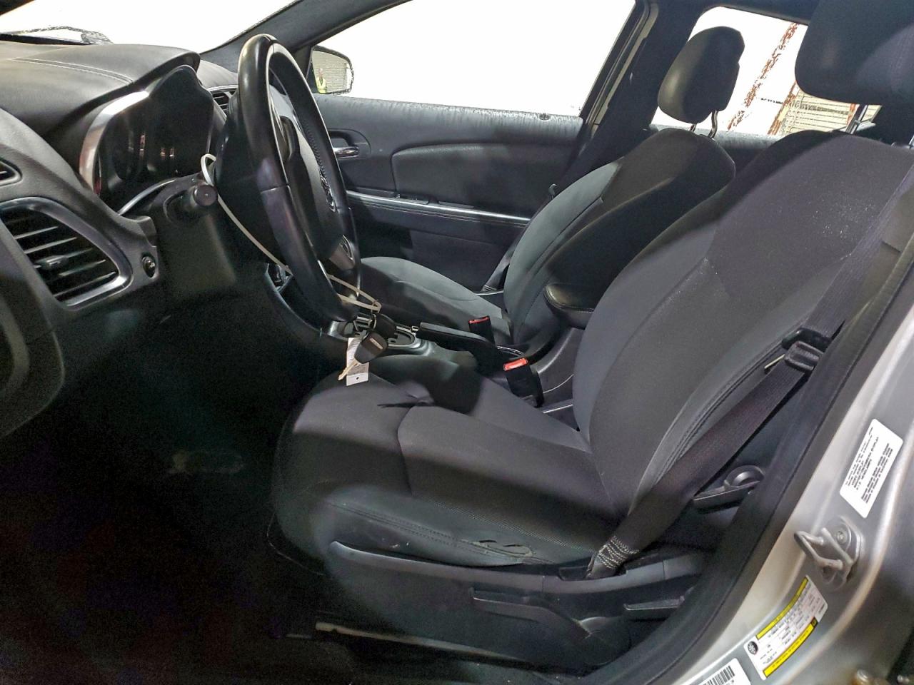 2012 DODGE AVENGER SXT photo 19