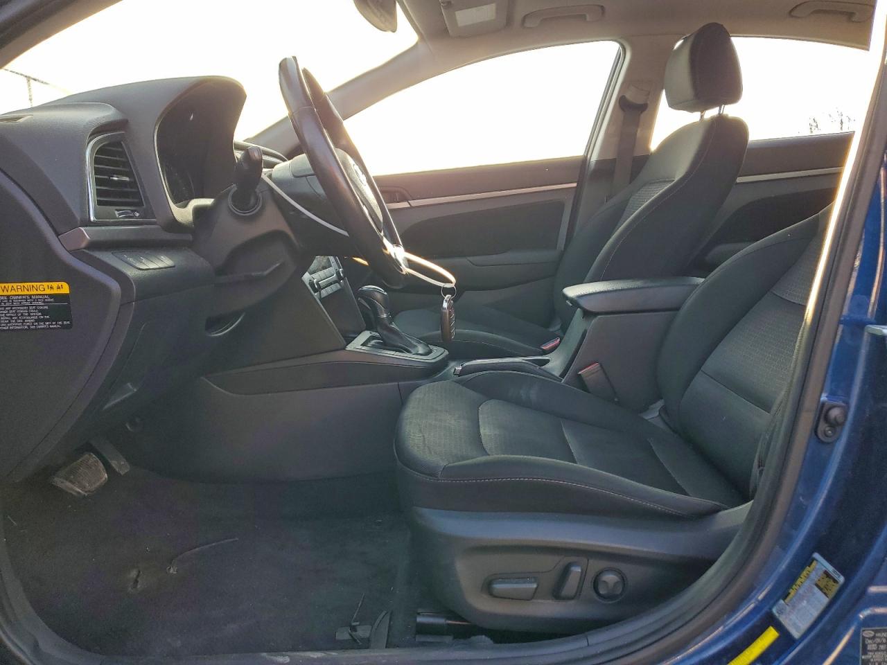 2017 HYUNDAI ELANTRA SE photo 7