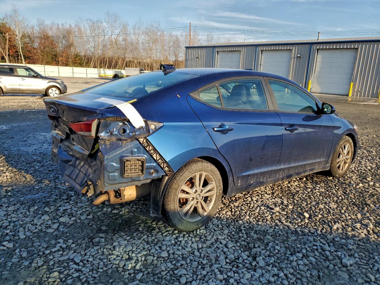 2017 HYUNDAI ELANTRA SE photo 3