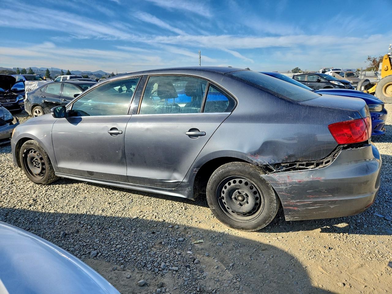 2013 VOLKSWAGEN JETTA SE photo 2