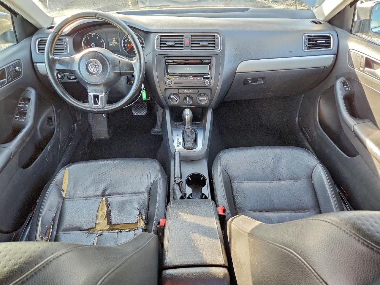 2013 VOLKSWAGEN JETTA SE photo 8