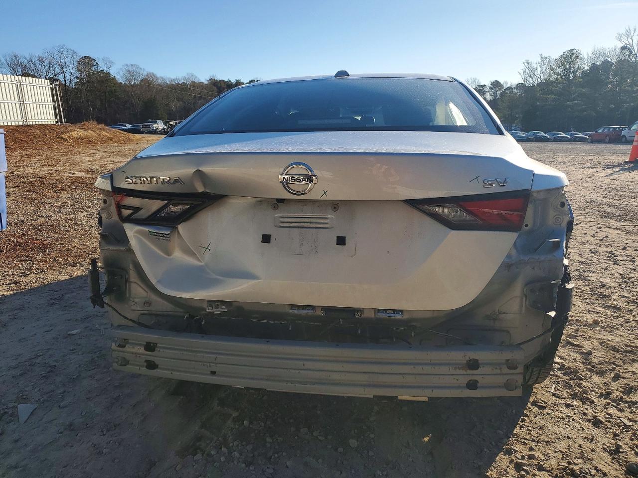 2022 NISSAN SENTRA SV photo 6