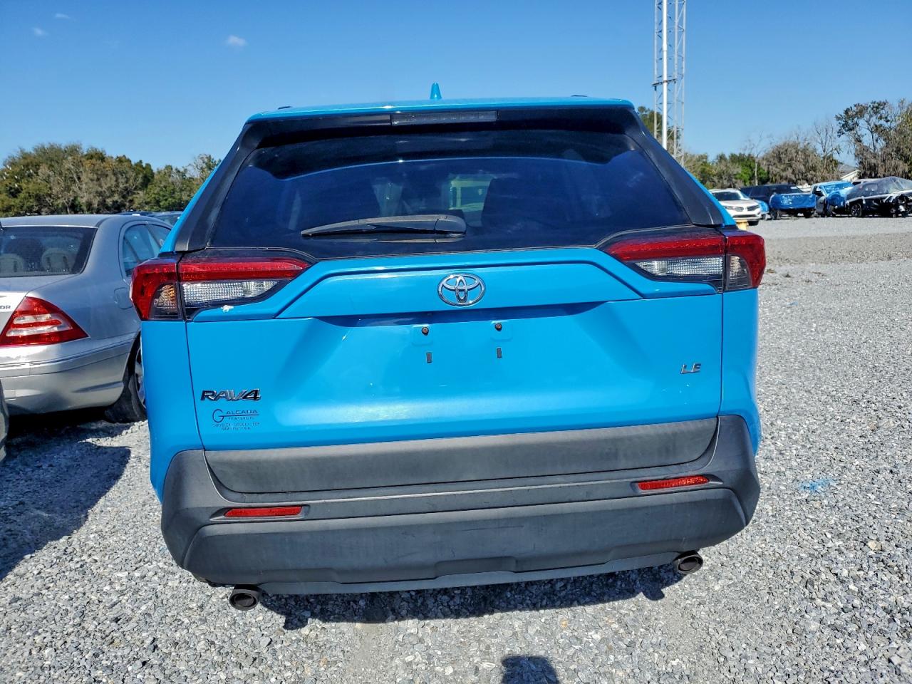 2019 TOYOTA RAV4 LE photo 6