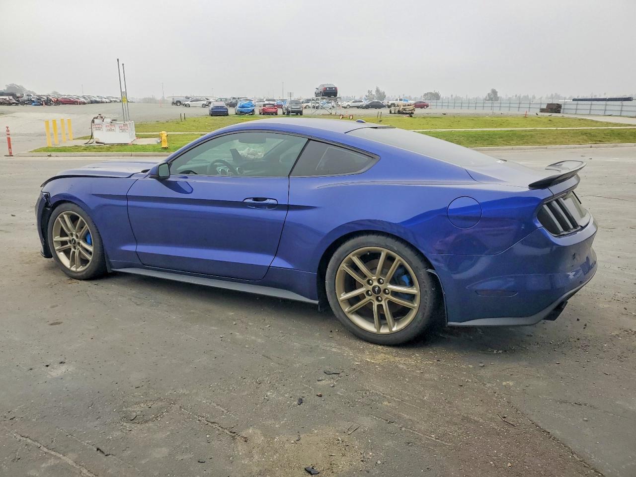 2015 FORD MUSTANG photo 2