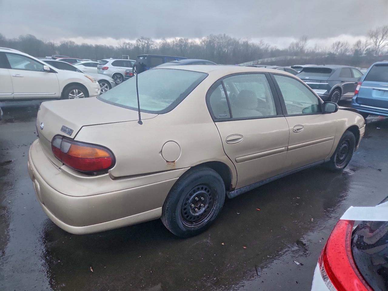 2001 CHEVROLET MALIBU photo 3