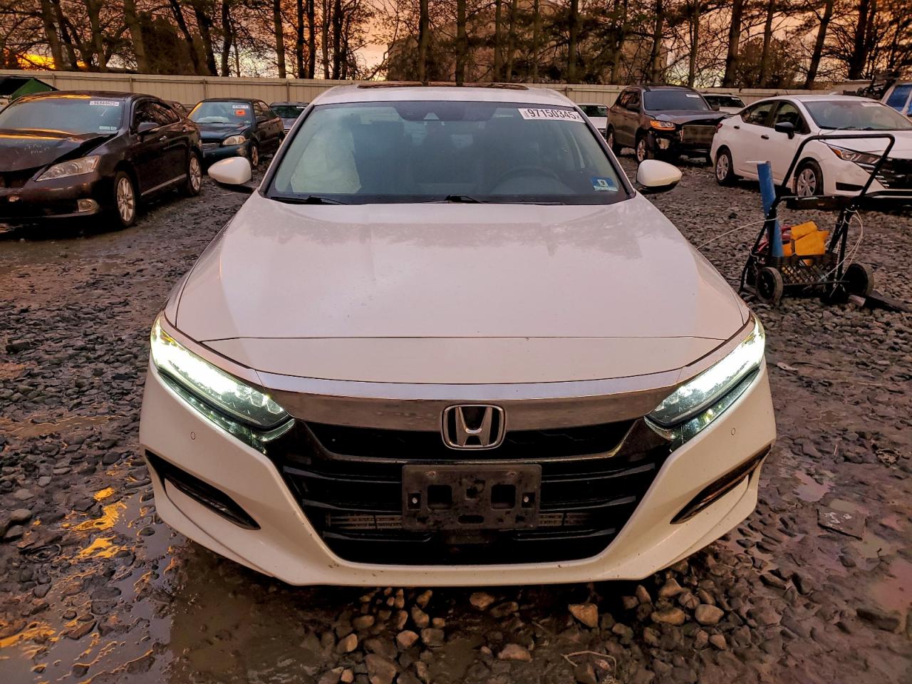 2018 HONDA ACCORD TOURING photo 5