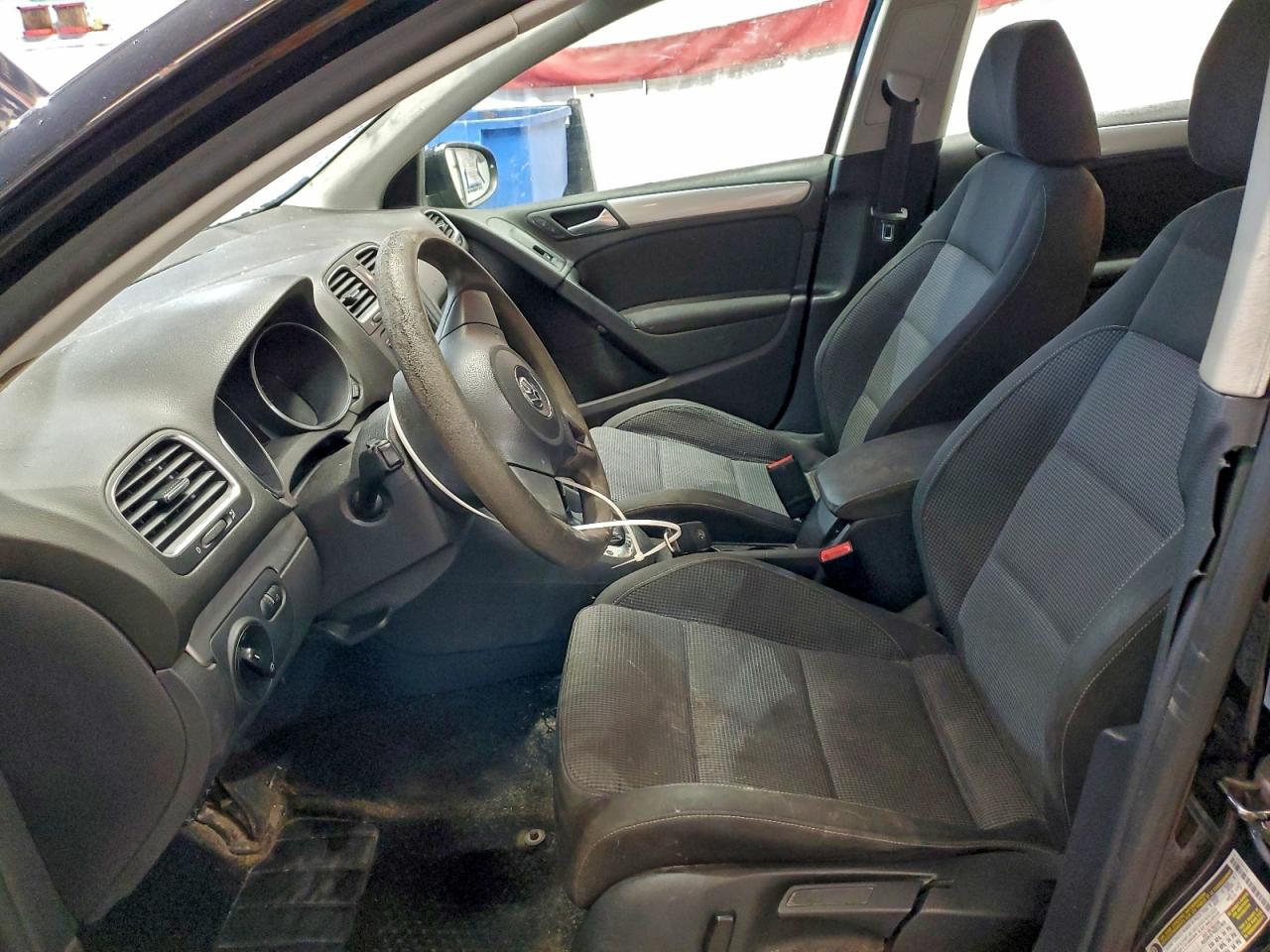 2012 VOLKSWAGEN GOLF photo 7