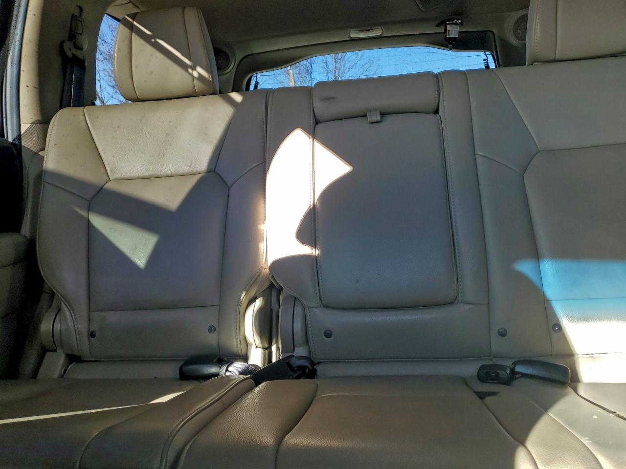 2012 HONDA PILOT TOURING photo 28