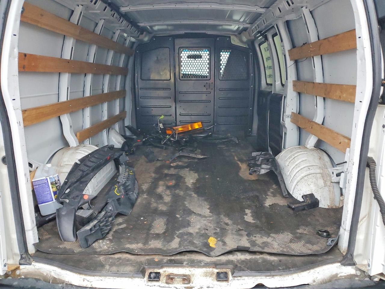 2019 GMC SAVANA G2500 photo 10