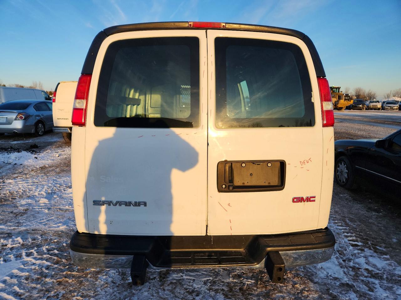 2019 GMC SAVANA G2500 photo 6