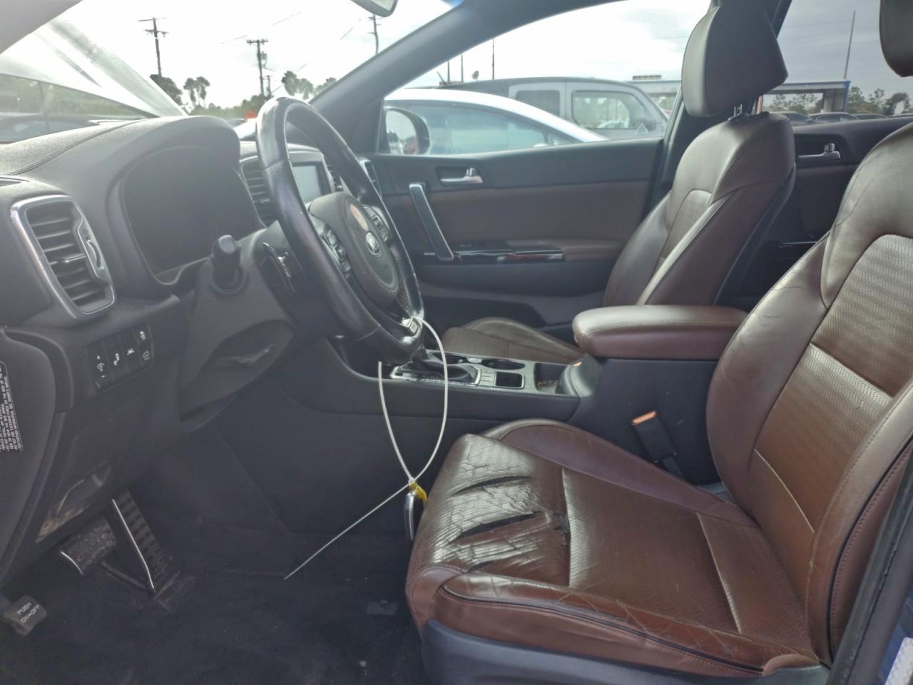 2017 KIA SPORTAGE SX photo 7