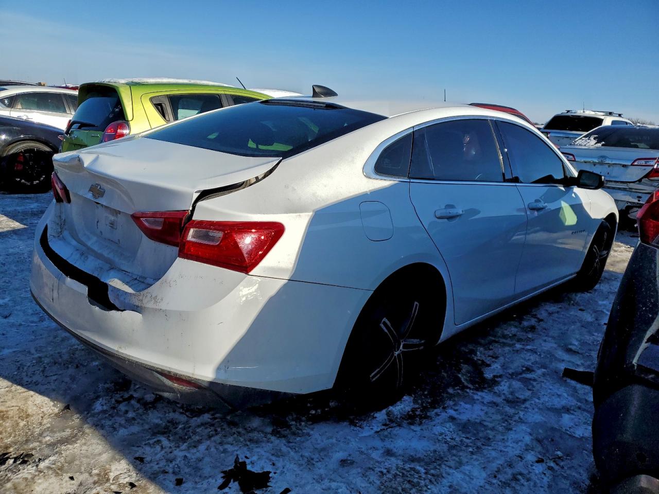 2018 CHEVROLET MALIBU LS photo 3