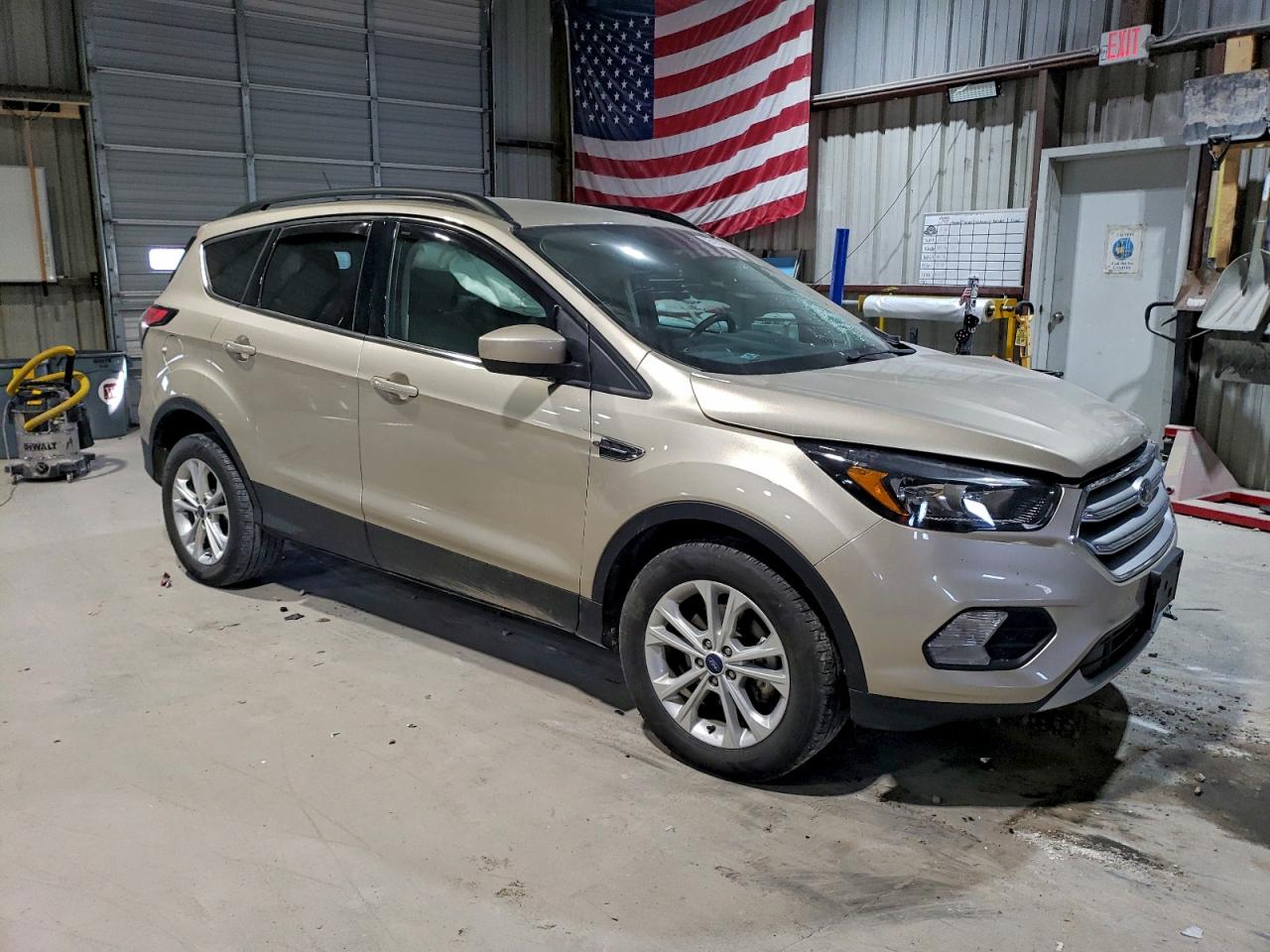 2018 FORD ESCAPE SEL photo 4