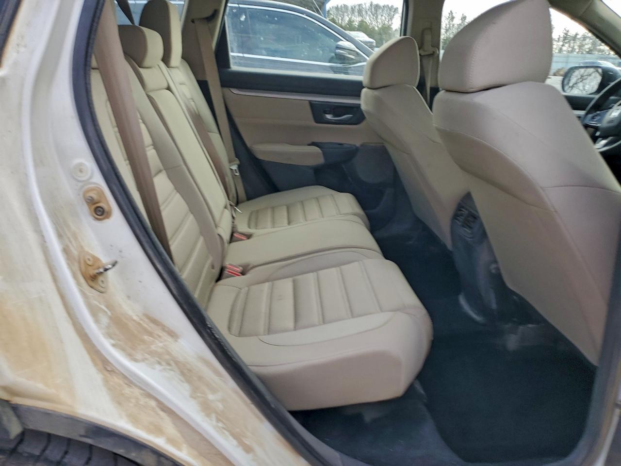 2017 HONDA CR-V LX photo 11