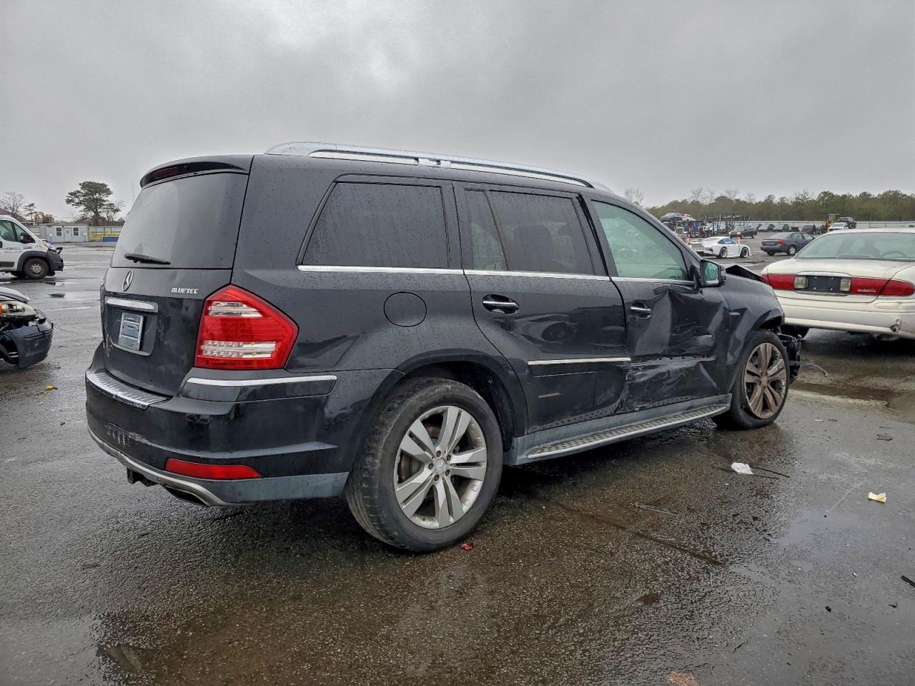 2012 MERCEDES-BENZ GL 350 BLUETEC photo 5