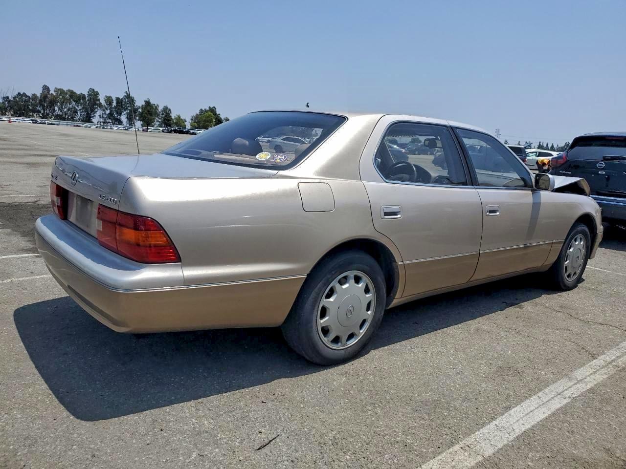 1997 LEXUS LS 400 photo 5