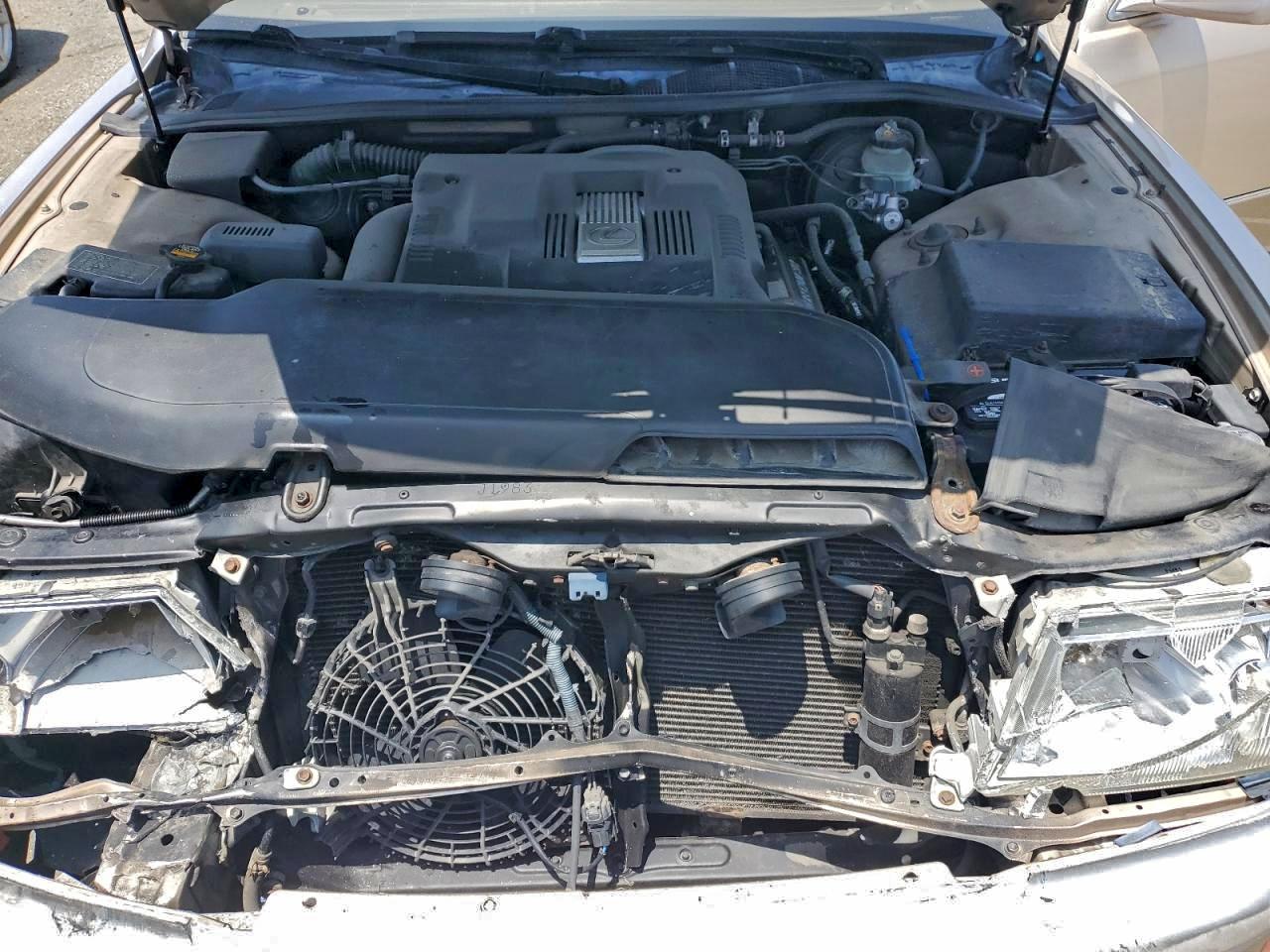1997 LEXUS LS 400 photo 21
