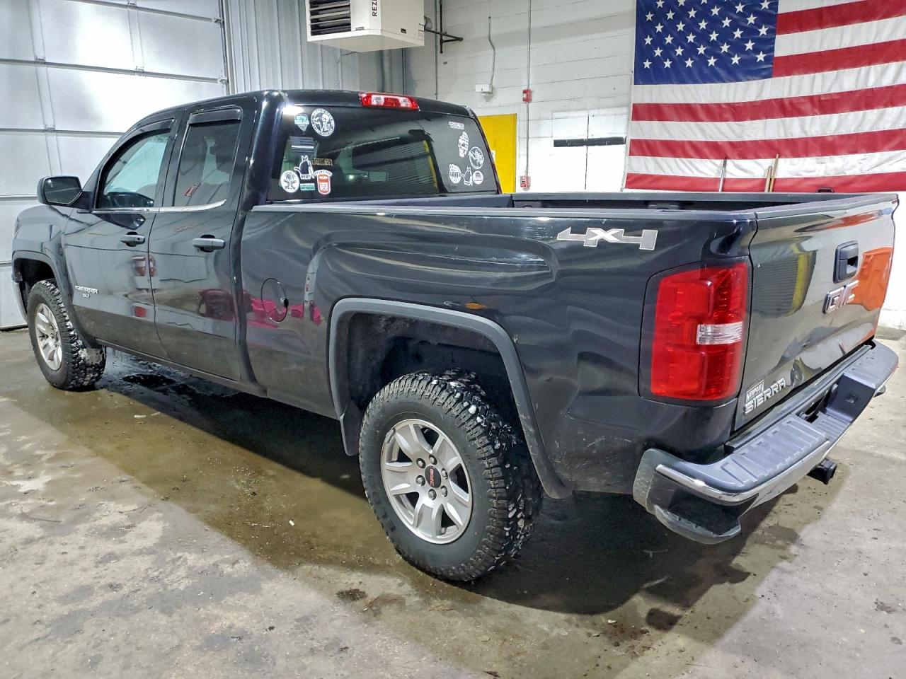 2015 GMC SIERRA K1500 photo 3