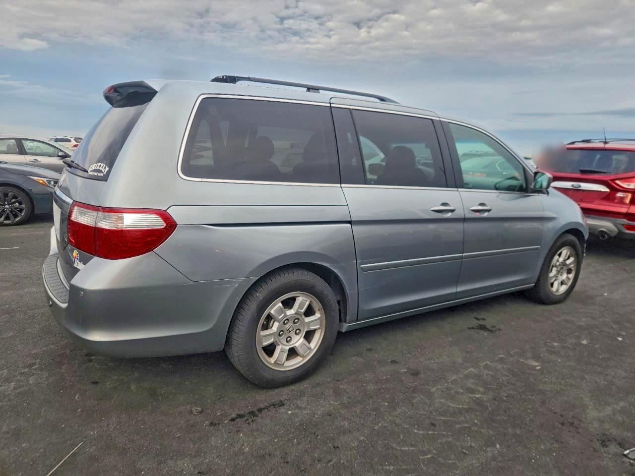 2007 HONDA ODYSSEY TOURING photo 3