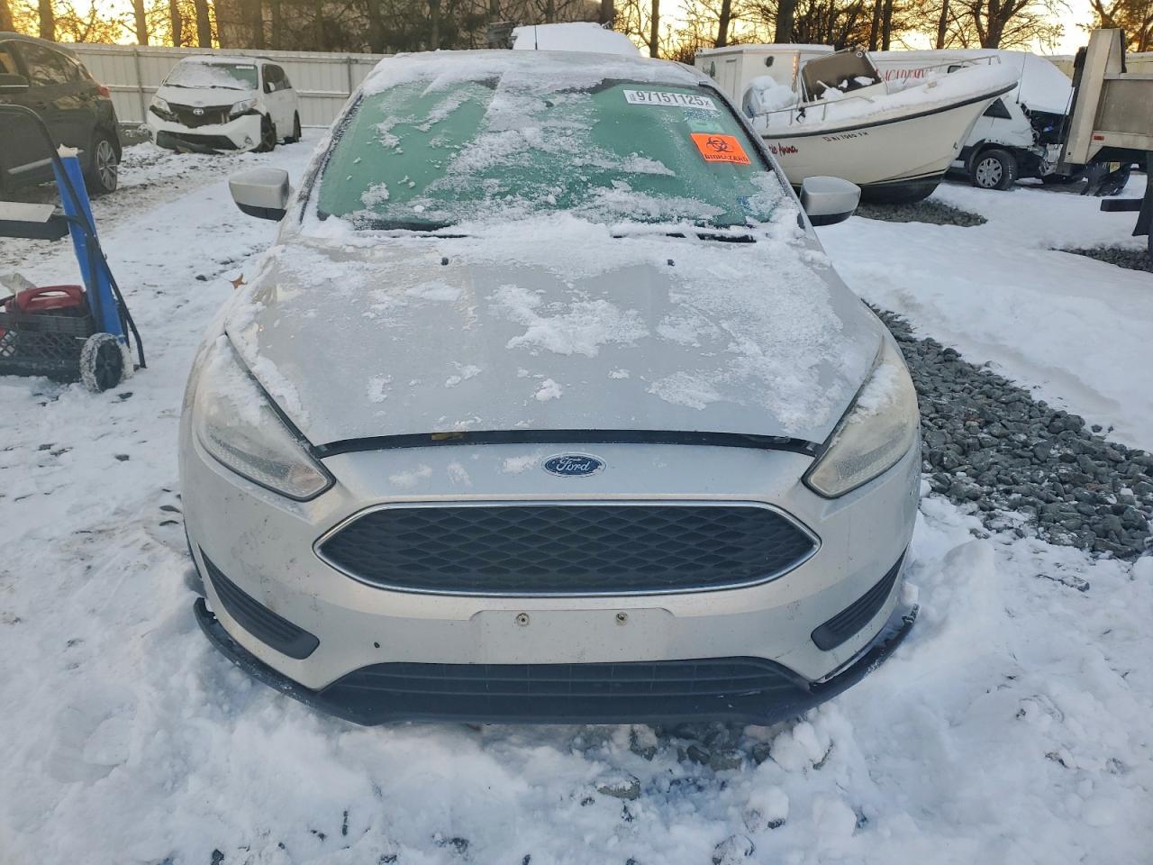 2018 FORD FOCUS SE photo 5