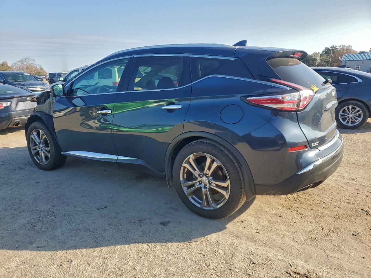 2018 NISSAN MURANO S photo 2