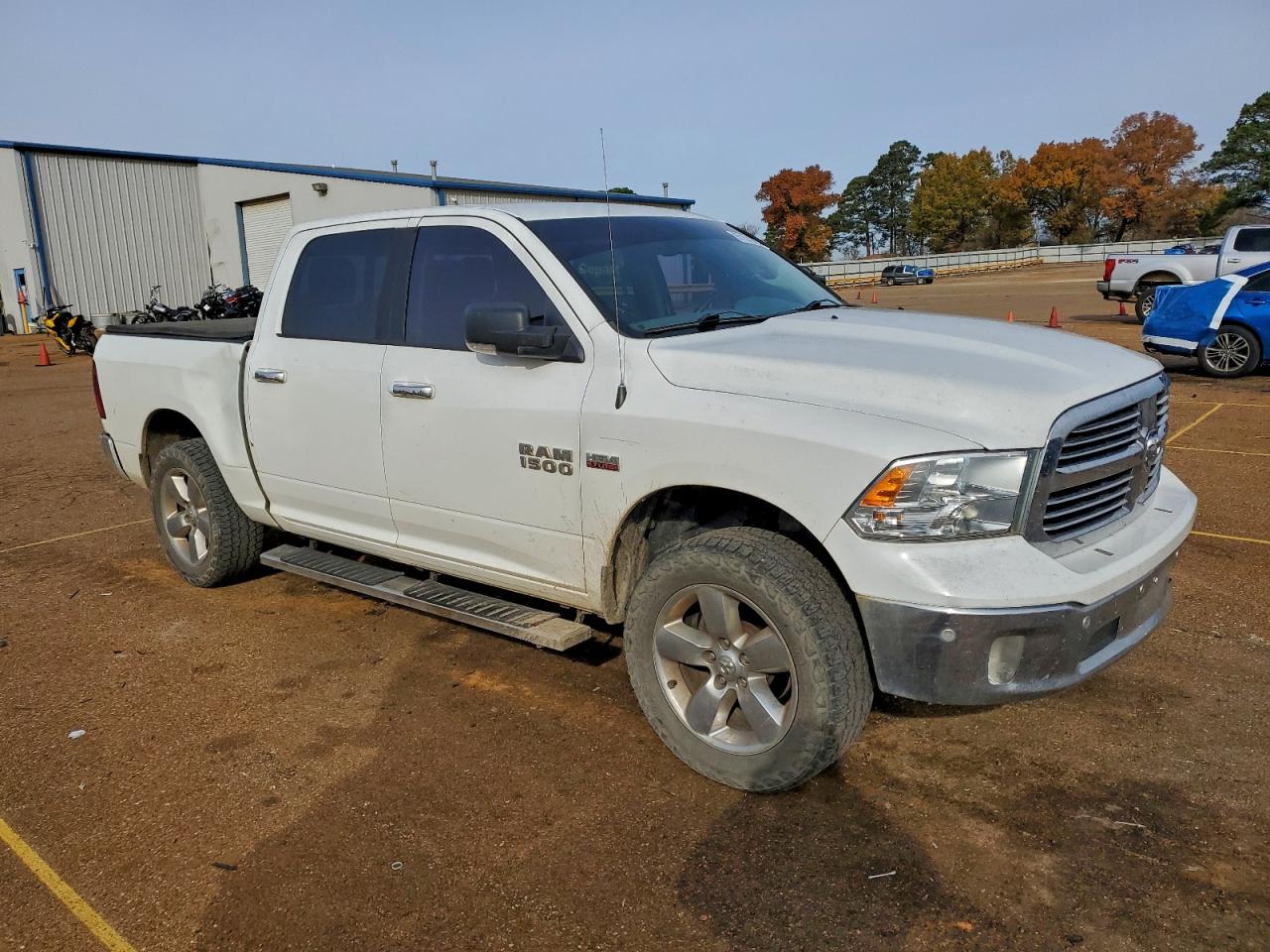 2018 RAM 1500 SLT photo 7