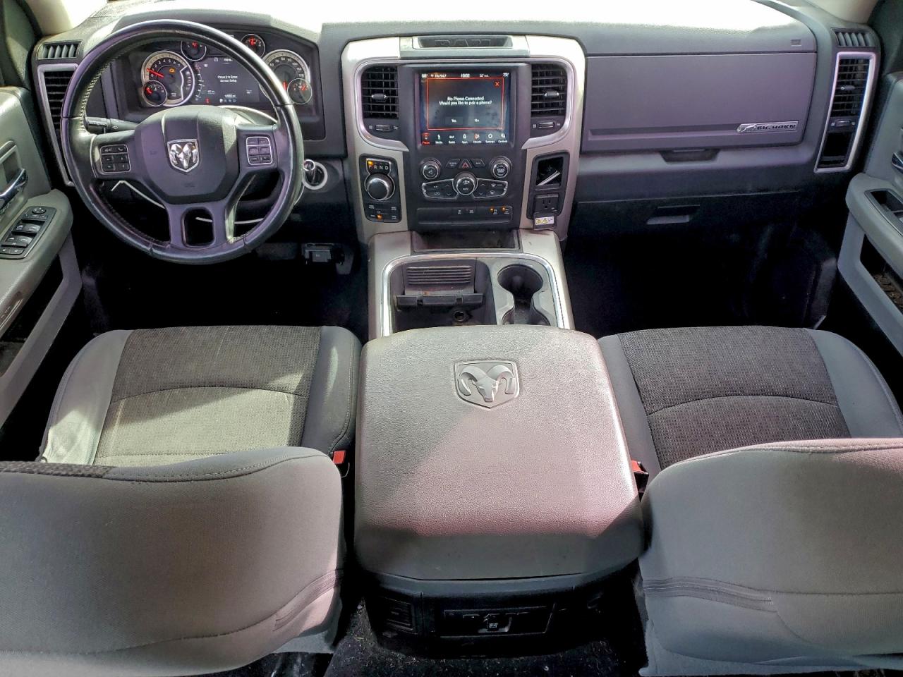 2018 RAM 1500 SLT photo 15