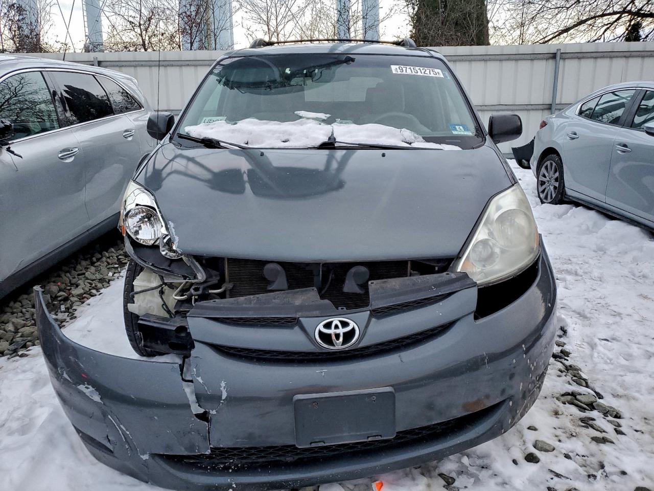 2009 TOYOTA SIENNA photo 5