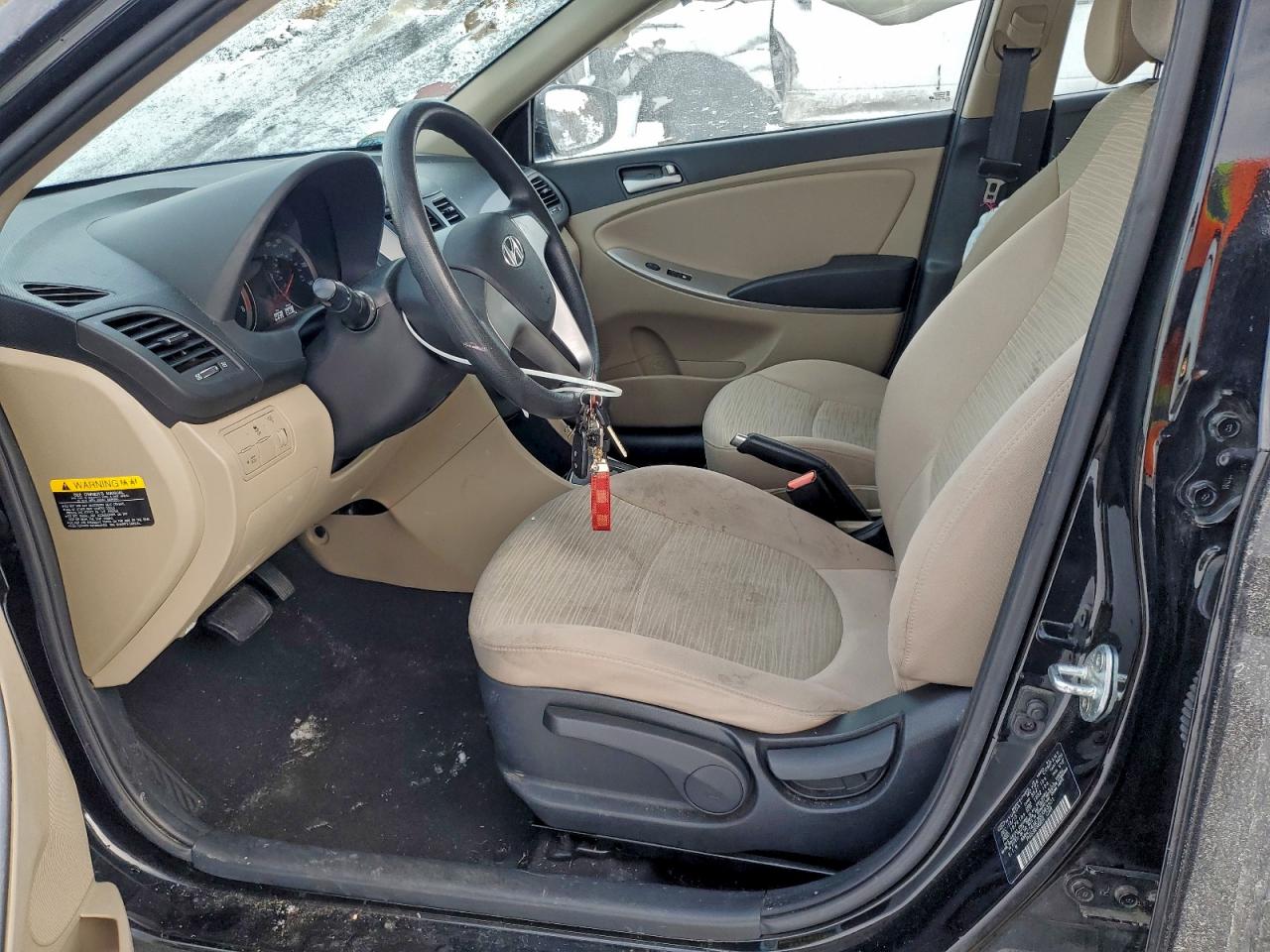 2016 HYUNDAI ACCENT SE photo 13