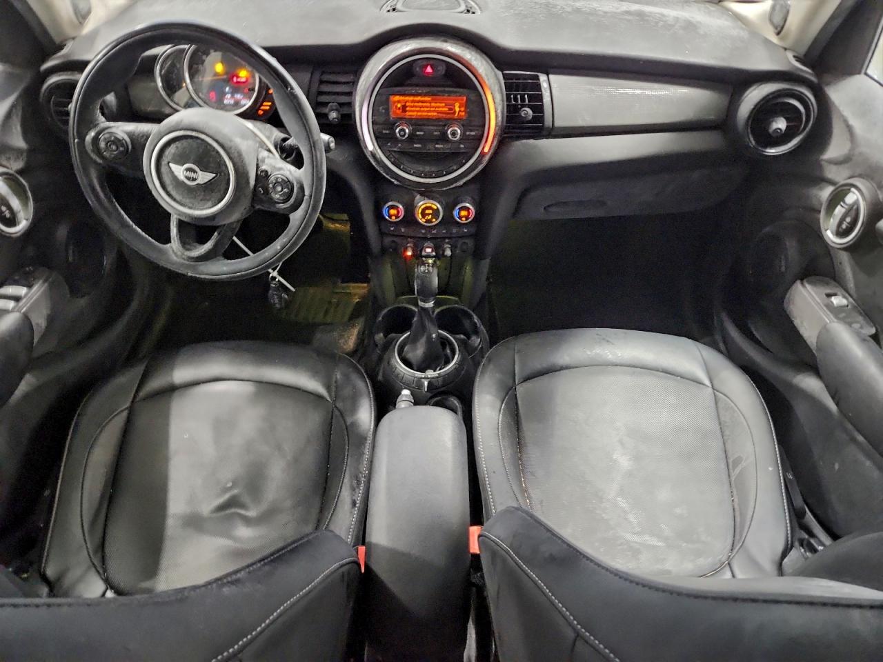 2016 MINI COOPER photo 8