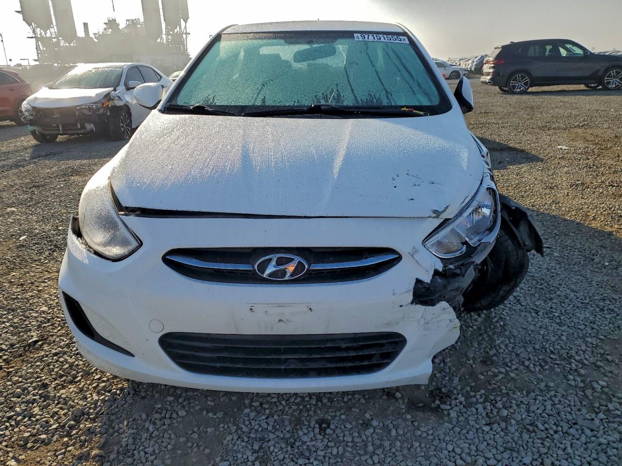 2016 HYUNDAI ACCENT SE photo 5