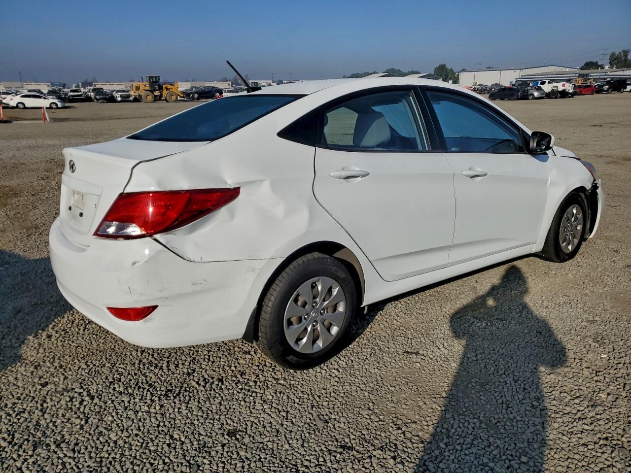 2016 HYUNDAI ACCENT SE photo 3