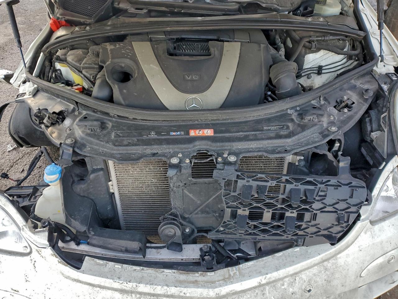 2010 MERCEDES-BENZ R 350 4MATIC photo 23