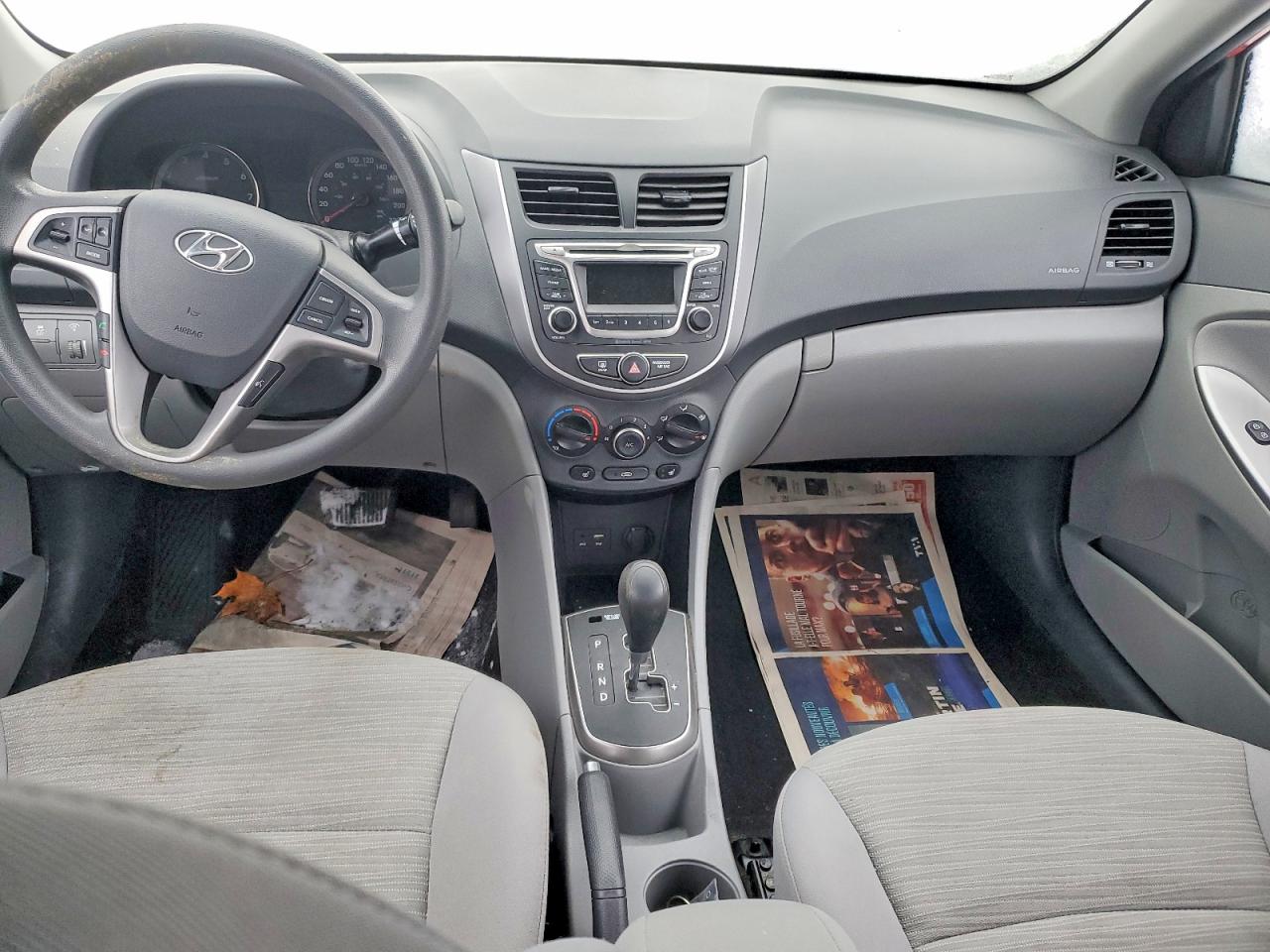 2017 HYUNDAI ACCENT SE photo 8