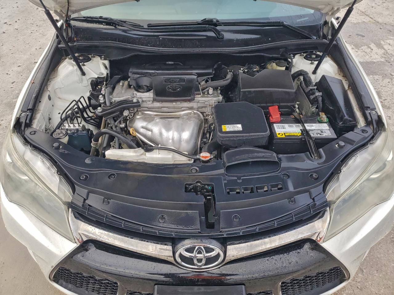 2016 TOYOTA CAMRY SE photo 11