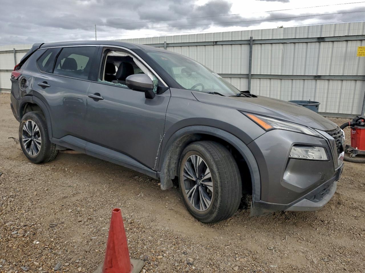 2021 NISSAN ROGUE SV photo 4