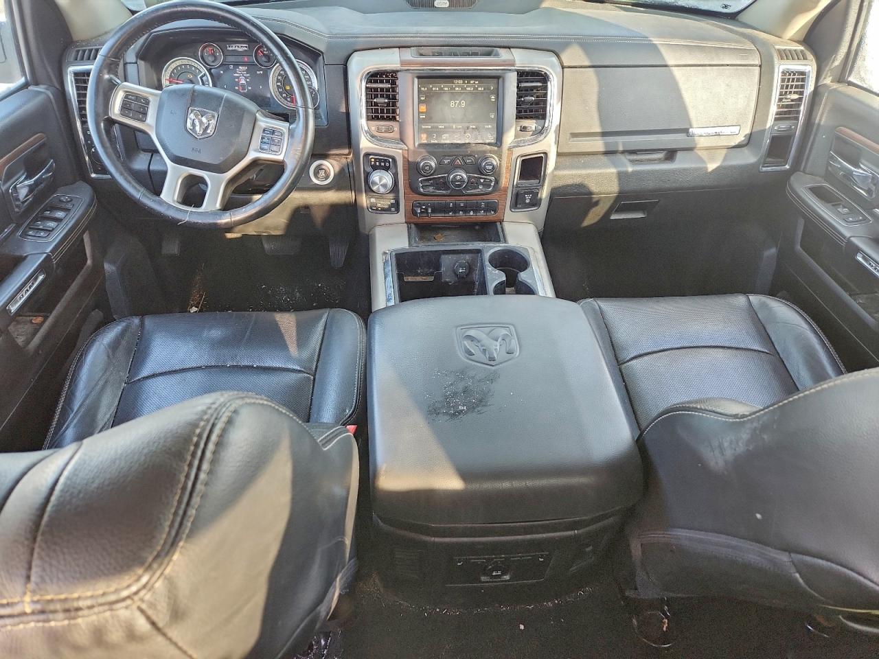 2014 RAM 1500 LARAMIE photo 8