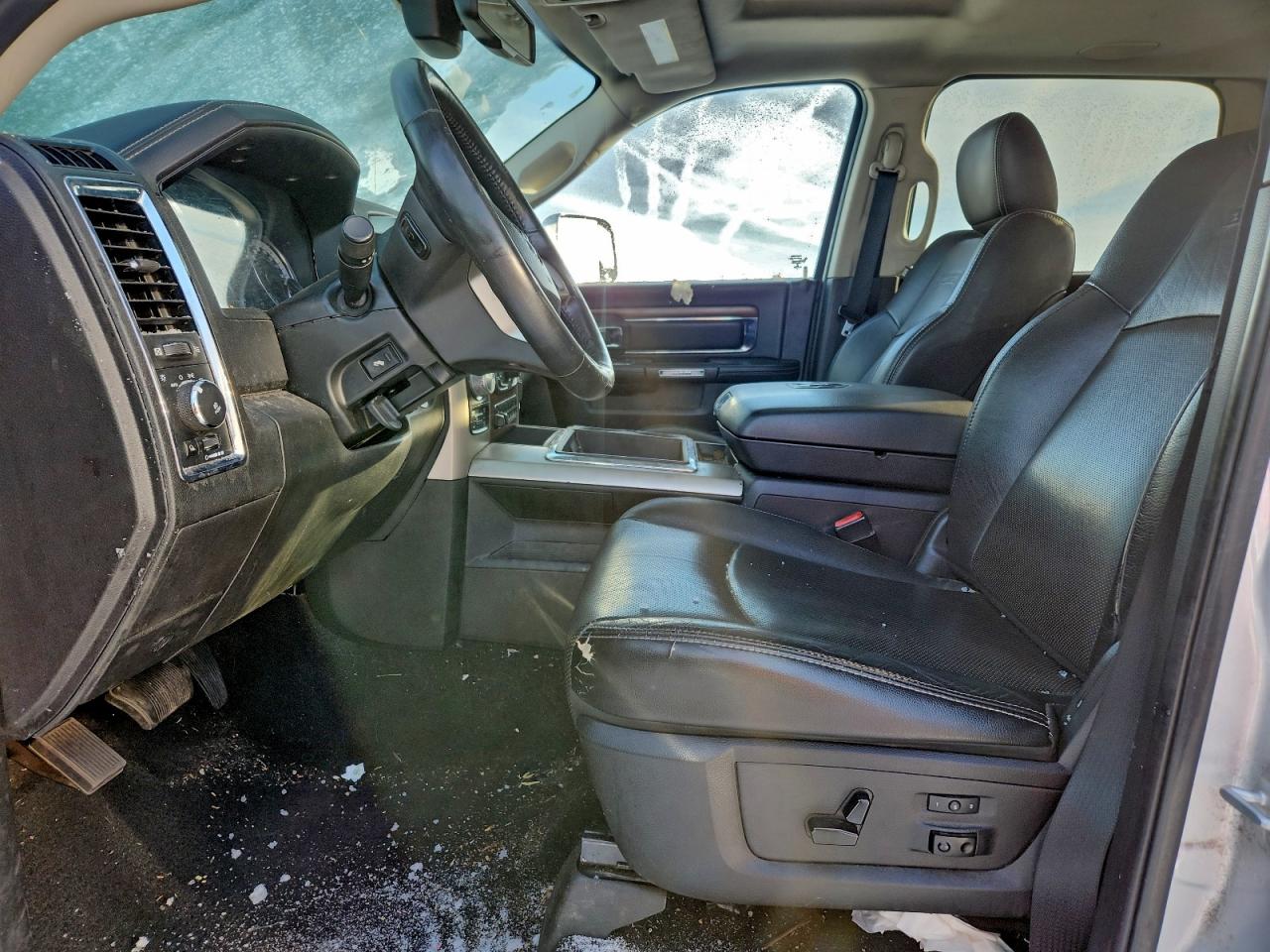 2014 RAM 1500 LARAMIE photo 7