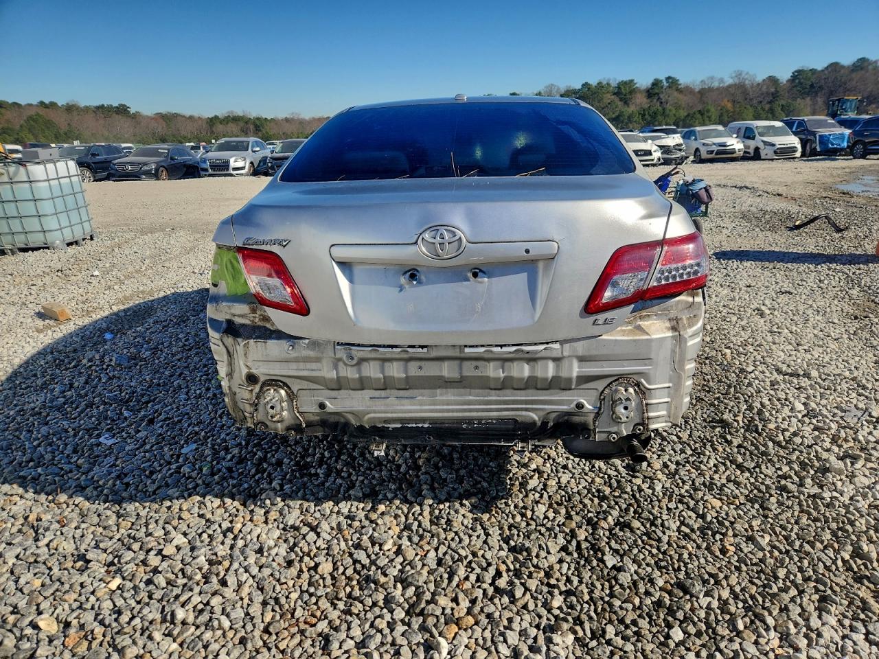 2011 TOYOTA CAMRY BASE photo 6