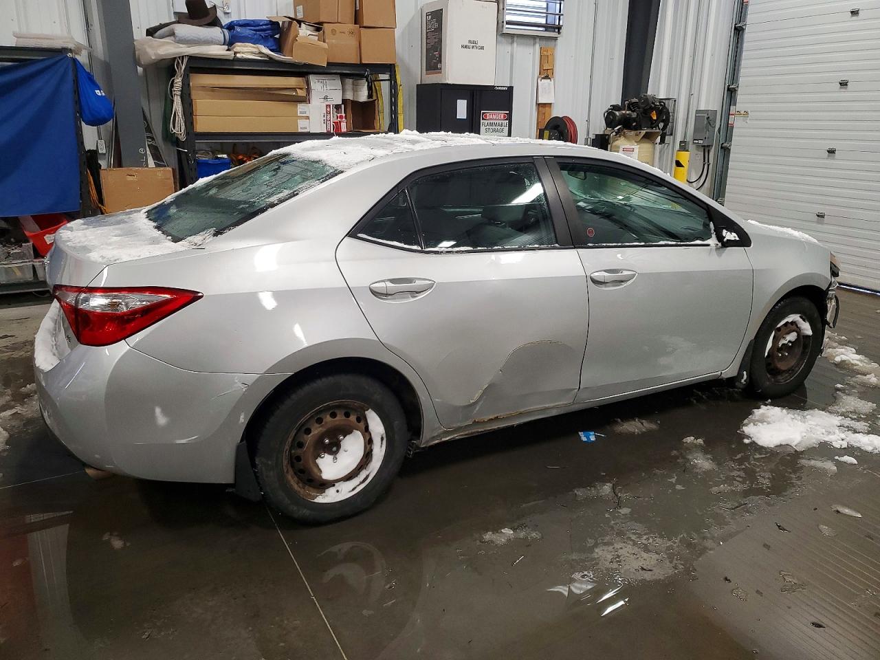 2016 TOYOTA COROLLA L photo 3