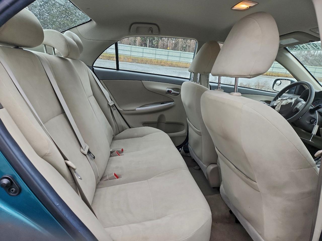 2010 TOYOTA COROLLA BASE photo 28